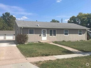 Building Photo - 2710 Luther Dr