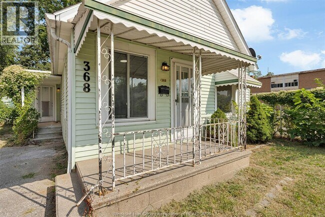 Photo du bâtiment - 368 McKay Ave