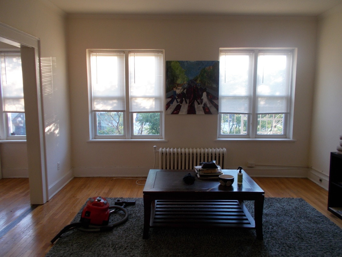 Primary Photo - 66 Elm St