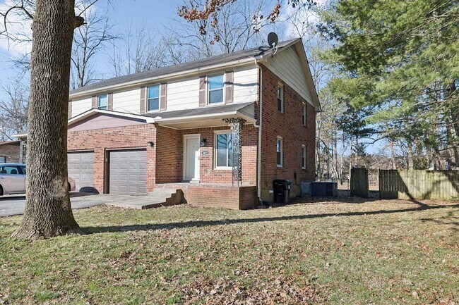 Foto del edificio - 1421 Huntington Dr