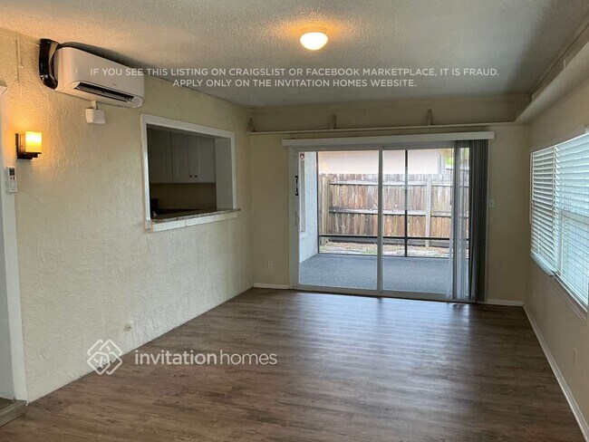 Foto del edificio - 2625 Orangewood Ct