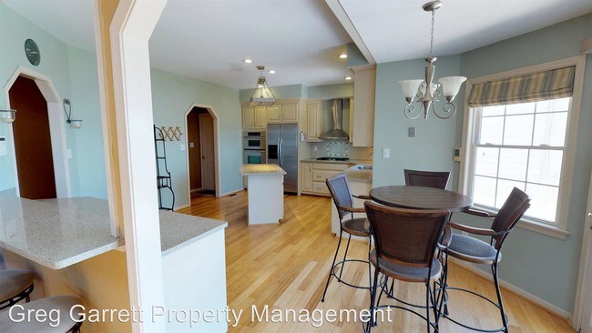 Building Photo - 4 br, 4 bath House - 1206 Dandy Loop Rd
