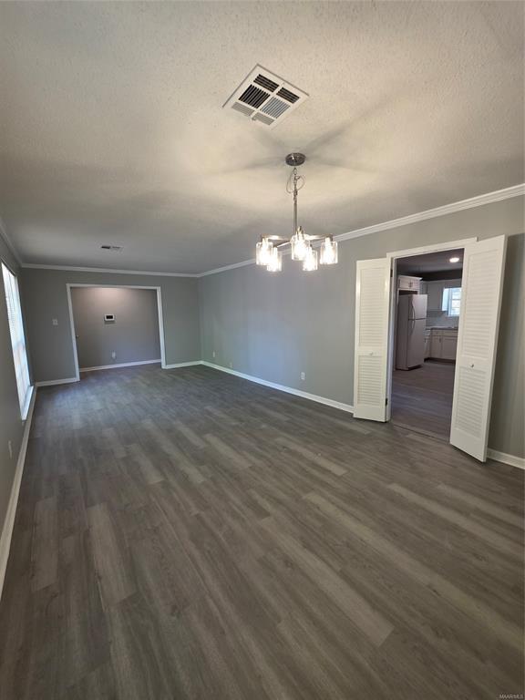 Foto del edificio - 744 Ledyard Pl