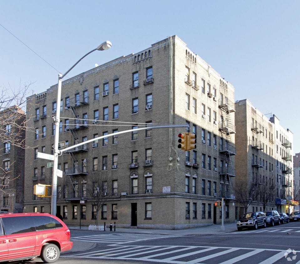 Primary Photo - 480 Audubon Ave