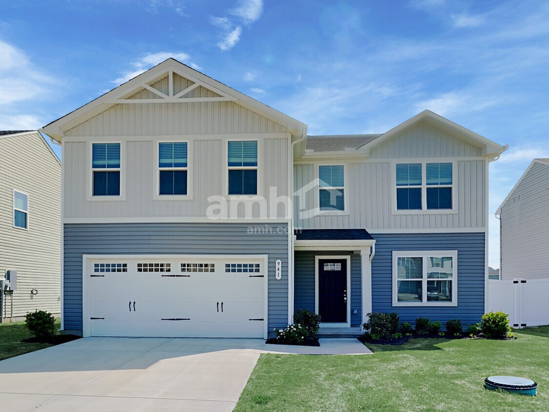 Primary Photo - 941 Blue Ash Way