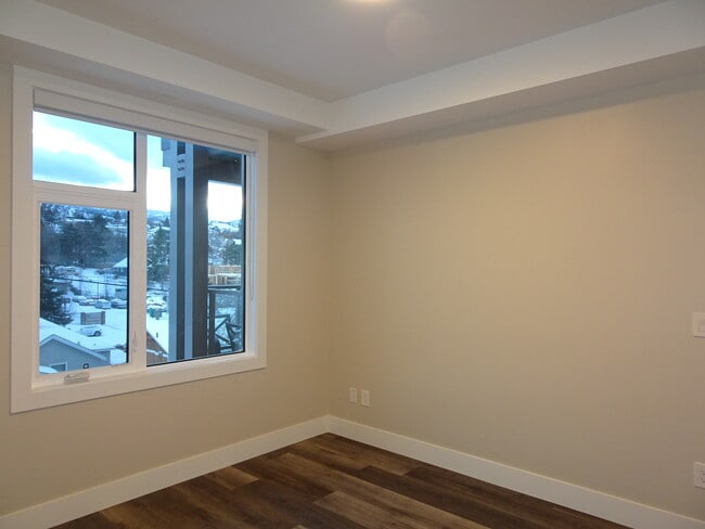 Building Photo - 110 Ellis St