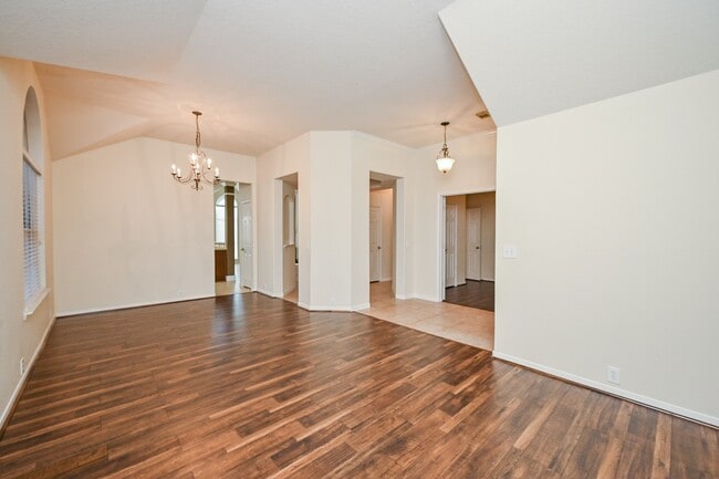 Foto del edificio - 2726 Redwick Dr