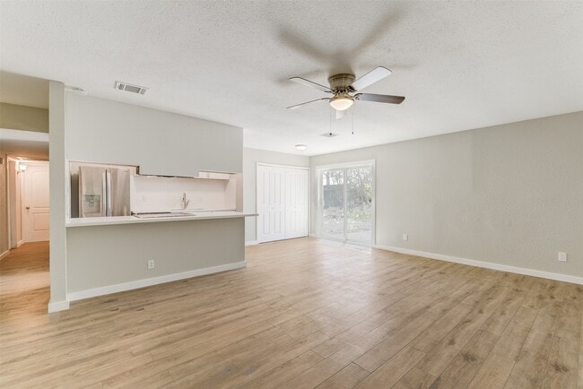 Foto del edificio - 24015 Beef Canyon Dr