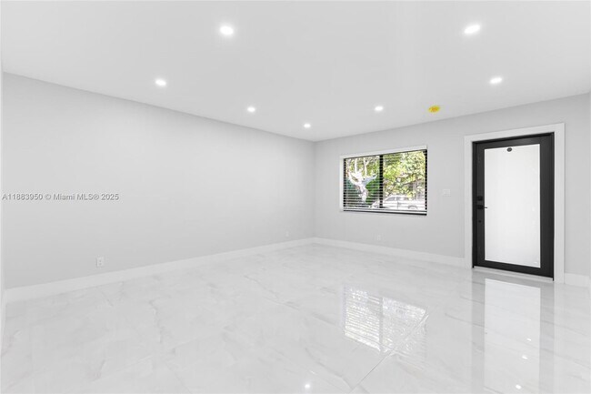 Foto del edificio - 9080 NW 23rd St