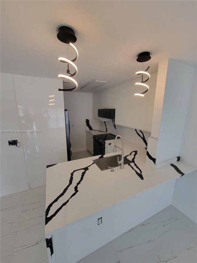 2 bedroom in Pembroke Pines FL 33024 - 2 bedroom in Pembroke Pines FL 33024 Apartment