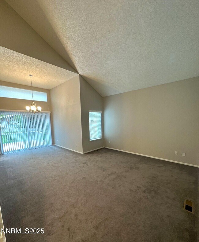 Building Photo - 5256 Santa Lupe Ave