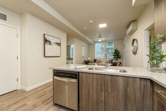 Interior Photo - The Woods on Marquam Hill