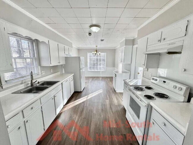 Foto del edificio - 6843 Amersham Dr