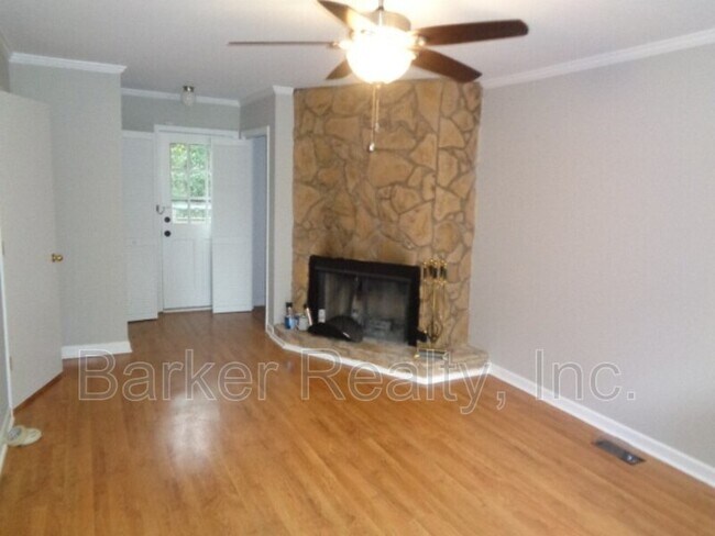 Foto del edificio - 309 White Oak Dr