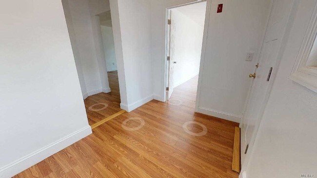 Foto del edificio - 39 Louis Ave