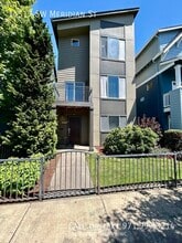 Building Photo - 14317 SW Meridian St