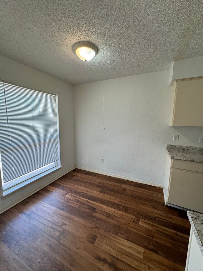 Building Photo - Creole Apartments