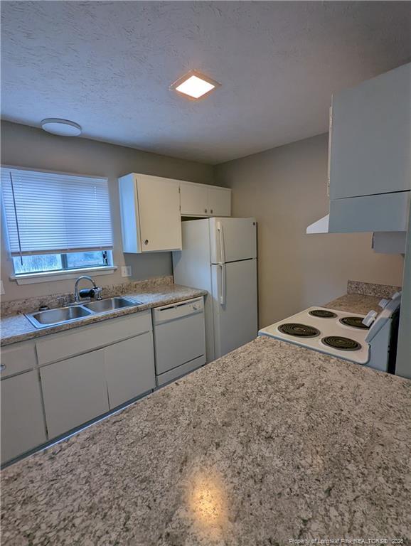 Foto del edificio - 833 Applewood Ln