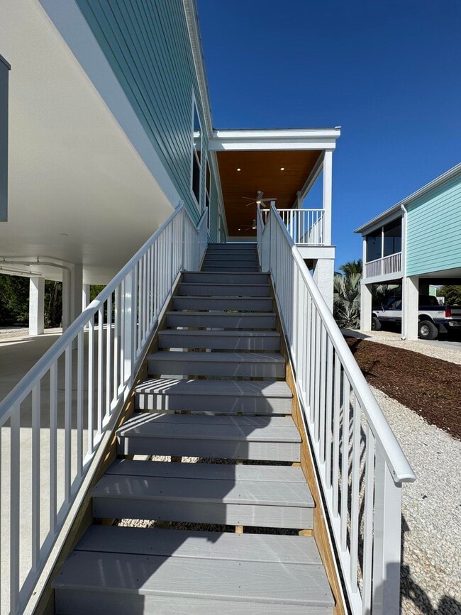 Foto del edificio - 27355 Guadaloupe Ln