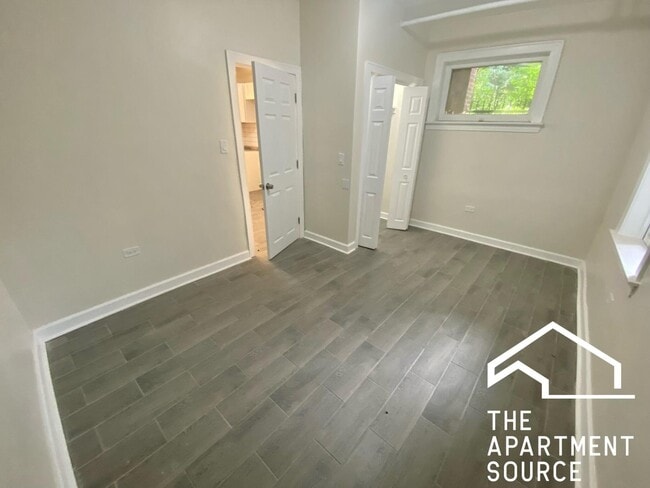 Photo - 3148 S Harlem Ave (Riverside, IL) Apartment
