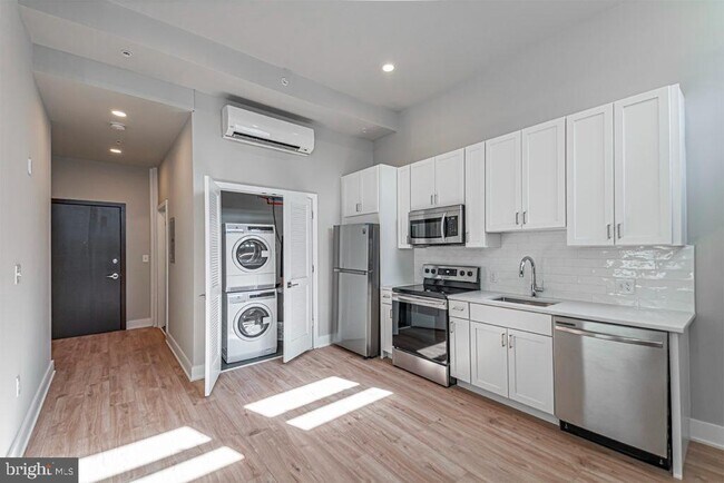 Foto del edificio - 1300 S 19th St