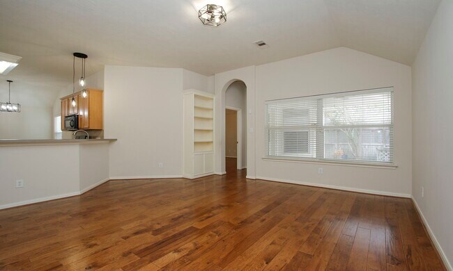 Foto del edificio - 15938 Cottage Ivy Cir