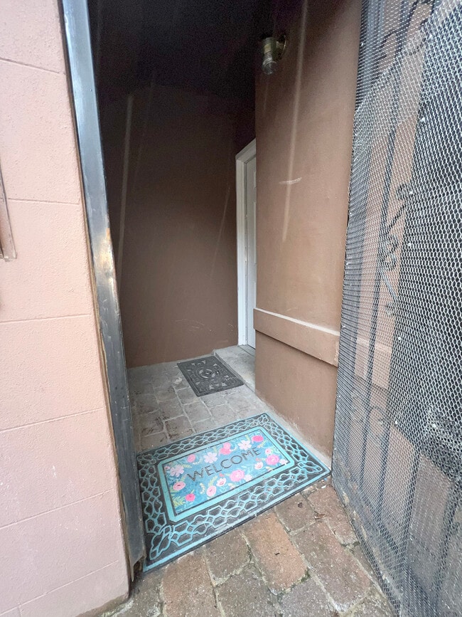 Building Photo - 116 W 136th St