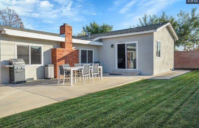 Foto del edificio - 11461 West St