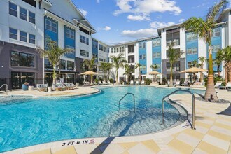 Building Photo - Forayna Watercolor Place