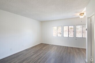 Building Photo - 3667 Keating St