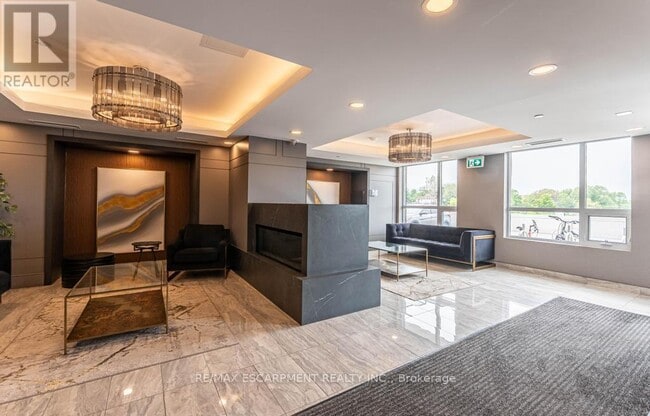 Building Photo - 5055-5055 Greenlane