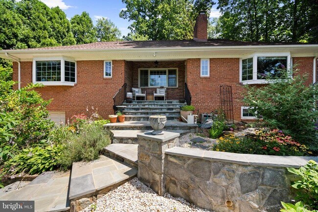 Foto del edificio - 5201 Brookeway Dr
