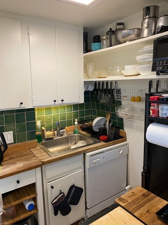 Building Photo - 49 Brimmer St