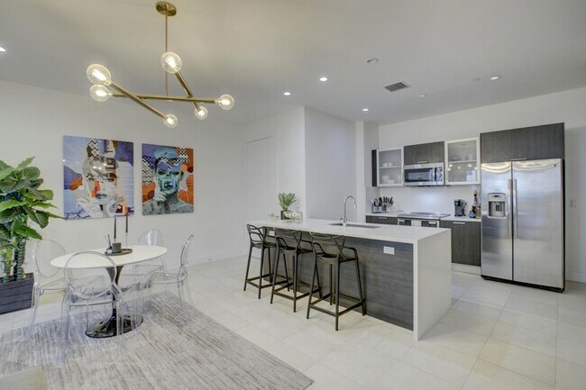 Foto del edificio - 1045 NE 18th Ave