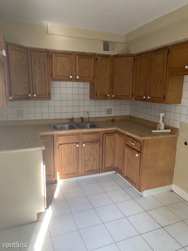 Foto del edificio - 4 br, 1 bath House - 1407 N Neil St