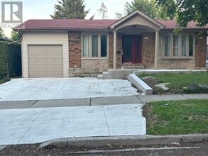 Building Photo - 98 Ambleside Dr