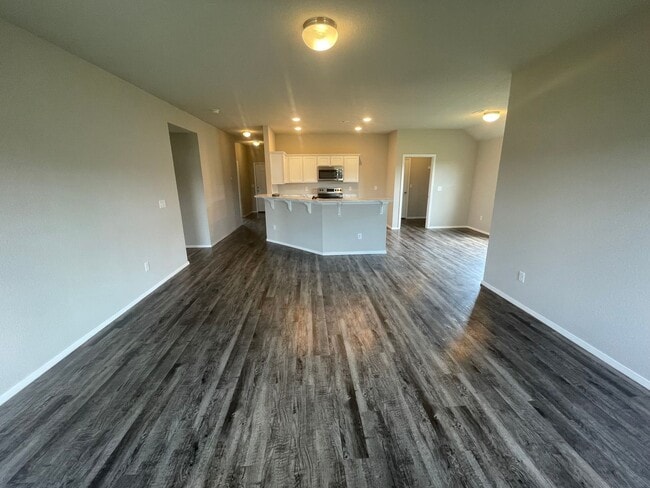 Building Photo - 3 bedroom 2 bath home for rent in Elkins