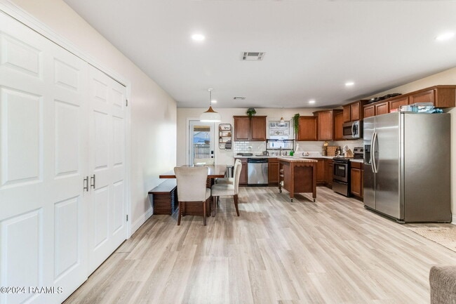 Foto del edificio - 302 S Morgan Ave