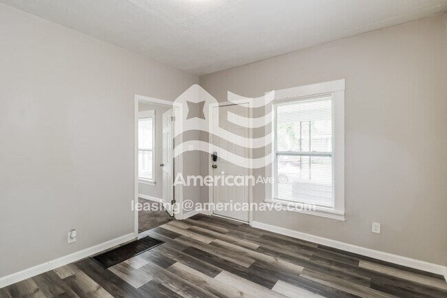 Foto del edificio - 806 Crawford St