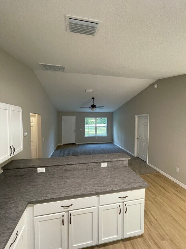 Building Photo - Rent to Own