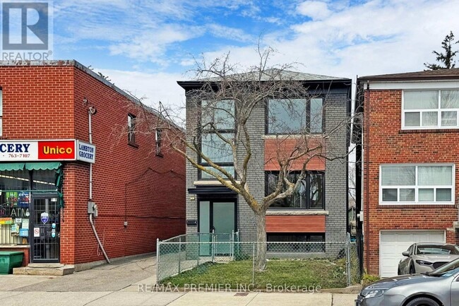 Building Photo - 148 Lambton Ave