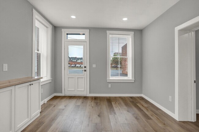 Building Photo - 106 Puryear St