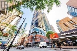 Building Photo - 7 Grenville St