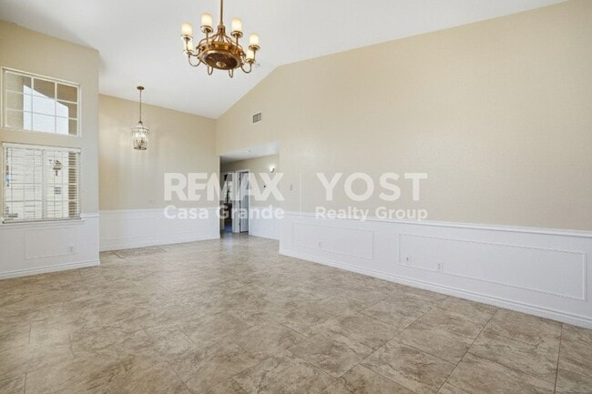 Foto del edificio - Life Is Better by the Lake!