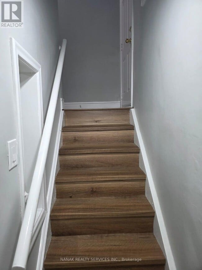 Building Photo - 24 Alhart Dr