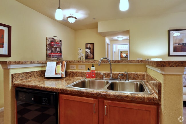 Interior Photo - Panther Effingham Parc Apartments