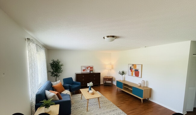 Building Photo - 4613 Bayshore Dr