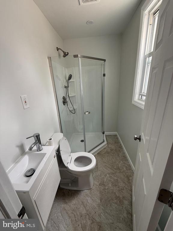 Foto del edificio - 310 University Blvd