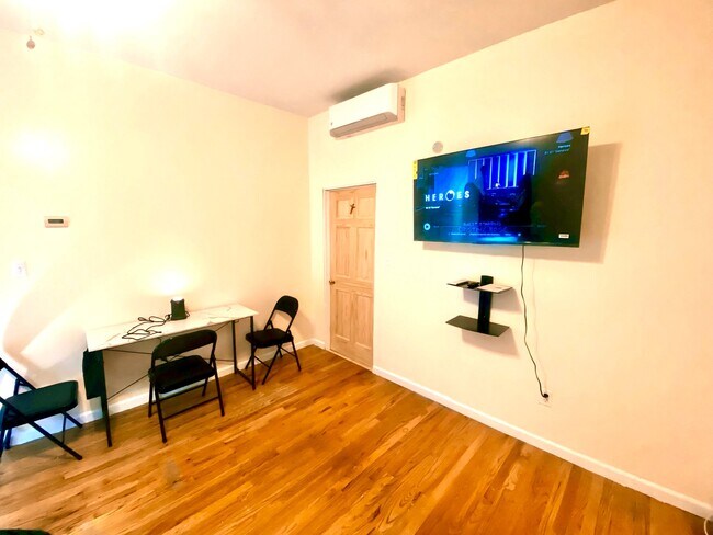 Photo - 20 Vineyard Ave (Yonkers, NY) House