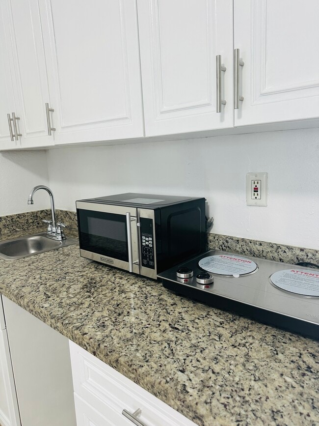 Foto del edificio - 14945 SW 38th St